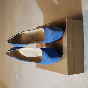 Christian Louboutin size 40 COLOR BLUE NEW NEVER BEEN WORN 100% AUTHENTIC